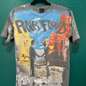 BRAND NEW MEN’S UO BAND T-SHIRT